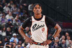 比克斯塔夫谈让奥萨尔打控卫:他节奏更快 也让CC有更多调整空间 比克斯塔夫谈让奥萨尔打控卫:他节奏更快 也让CC有更多调整空间