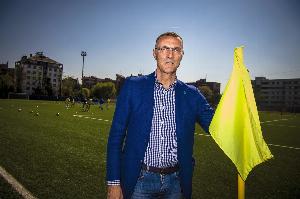 贝尔戈米:在圣西罗看球上厕所都困难,拆除并新建球场是正确的 贝尔戈米:在圣西罗看球上厕所都困难,拆除并新建球场是正确的