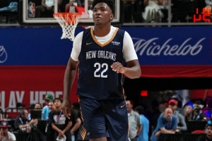 左腕舟月韧带撕裂!鹈鹕主帅:13号秀奎因预计很快能参与对抗训练 左腕舟月韧带撕裂!鹈鹕主帅:13号秀奎因预计很快能参与对抗训练