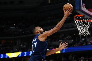 内线支柱!戈贝尔半场9中4拿到10分5板1帽 内线支柱!戈贝尔半场9中4拿到10分5板1帽