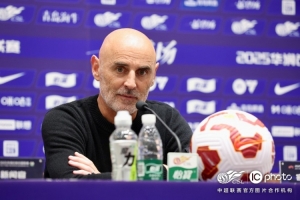 穆斯卡特:某些环节我们本可做得更好 把握机会方面还有提升空间 穆斯卡特:某些环节我们本可做得更好 把握机会方面还有提升空间