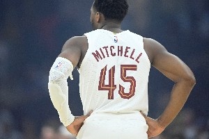 ESPN预测新赛季东部各队战绩:骑士第1 魔术第2 绿军第5 76人第11 ESPN预测新赛季东部各队战绩:骑士第1 魔术第2 绿军第5 76人第11