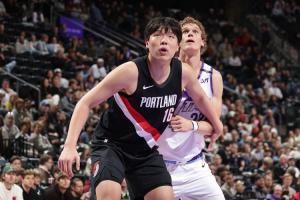 季前赛场均8分&三分40%!预测一下杨瀚森菜鸟赛季常规赛数据? 季前赛场均8分&三分40%!预测一下杨瀚森菜鸟赛季常规赛数据?