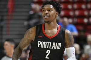 媒体人:乐福出手选择确实不合理 但今天也就他&两位老将有求胜欲 媒体人:乐福出手选择确实不合理 但今天也就他&两位老将有求胜欲