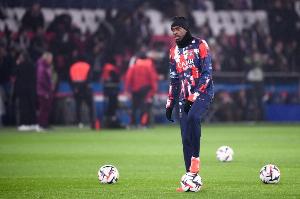 巴黎官方:登贝莱、法比安缺战斯堡,若昂-内维斯治疗时间延长 巴黎官方:登贝莱、法比安缺战斯堡,若昂-内维斯治疗时间延长