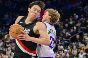 媒体人:NBA每个中锋都是硬茬杨瀚森要以柔克刚 发挥进攻端特点 媒体人:NBA每个中锋都是硬茬杨瀚森要以柔克刚 发挥进攻端特点