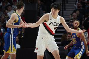 亚洲年轻运动员有女友影响状态?苏群反驳:都20岁了 又不是12岁 亚洲年轻运动员有女友影响状态?苏群反驳:都20岁了 又不是12岁