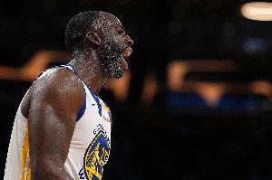 追梦谈对抗大个中锋:块头越大摔得越重 来一个我放倒一个! 追梦谈对抗大个中锋:块头越大摔得越重 来一个我放倒一个!