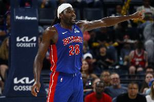 活塞主帅:斯图尔特能让双塔奏效 他表现出色跑动积极拼劲十足 活塞主帅:斯图尔特能让双塔奏效 他表现出色跑动积极拼劲十足