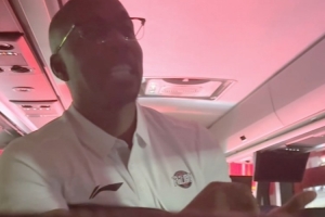 小板凳都搬好了吗!来看看主教练Nate都学到了些什么中文词汇呢? 小板凳都搬好了吗!来看看主教练Nate都学到了些什么中文词汇呢?