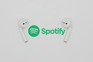 每体:巴萨与Spotify续约至2030年,4年赞助费3亿欧外加球场冠名 每体:巴萨与Spotify续约至2030年,4年赞助费3亿欧外加球场冠名