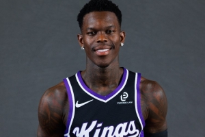 正牌首发!施罗德17中10得25分3板2助1断 罚球4中4 正牌首发!施罗德17中10得25分3板2助1断 罚球4中4