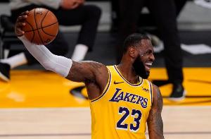 皮尔斯:这绝对是詹姆斯的最后一季 每次无法夺冠都让他非常煎熬 皮尔斯:这绝对是詹姆斯的最后一季 每次无法夺冠都让他非常煎熬