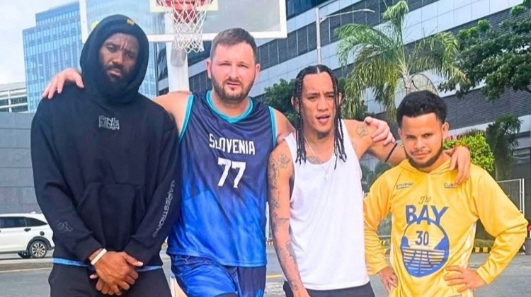 大声说出他们的名字!FIBA转发山寨詹姆斯&东契奇&库里等人合照! 大声说出他们的名字!FIBA转发山寨詹姆斯&东契奇&库里等人合照!