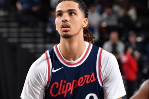 Shams:公牛将与前锋特伦廷-弗劳尔斯签下一份双向合同 Shams:公牛将与前锋特伦廷-弗劳尔斯签下一份双向合同