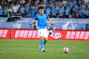 胡睿宝:陈涛上任后训练量加大,这么热的天气其实就是拼精气神 胡睿宝:陈涛上任后训练量加大,这么热的天气其实就是拼精气神