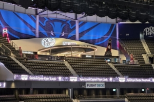 队记:黄蜂主场光谱中心完成了1400个座位扩建 并更换了全部座椅 队记:黄蜂主场光谱中心完成了1400个座位扩建 并更换了全部座椅