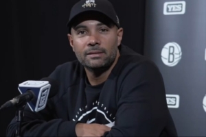 篮网主帅:曾凡博训练营表现很不错 是否征战发展联盟还未讨论过 篮网主帅:曾凡博训练营表现很不错 是否征战发展联盟还未讨论过