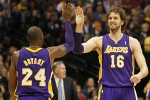 大加有司机一样的球权能否达后者高度?杨毅:不行 没那得分能力 大加有司机一样的球权能否达后者高度?杨毅:不行 没那得分能力