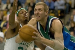 同意吗?皮尔斯谈选秀重排:诺维茨基状元 我榜眼 文斯-卡特探花 同意吗?皮尔斯谈选秀重排:诺维茨基状元 我榜眼 文斯-卡特探花