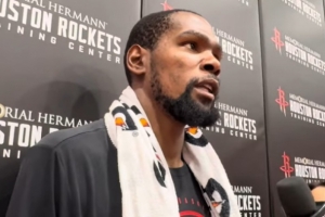 揭幕战对阵雷霆!回俄城有想见的人吗?杜兰特摇头:没有 揭幕战对阵雷霆!回俄城有想见的人吗?杜兰特摇头:没有