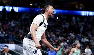 队记:掘金已裁掉摩西-布朗和凯斯勒-爱德华兹 队记:掘金已裁掉摩西-布朗和凯斯勒-爱德华兹