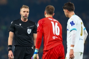 国米客战圣吉罗斯裁判:瑞典裁判尼伯格执法,第四官员拉德贝克 国米客战圣吉罗斯裁判:瑞典裁判尼伯格执法,第四官员拉德贝克