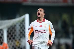 巅峰身价1亿欧!29岁萨内土超双响,1125万年薪10场3球3助 巅峰身价1亿欧!29岁萨内土超双响,1125万年薪10场3球3助