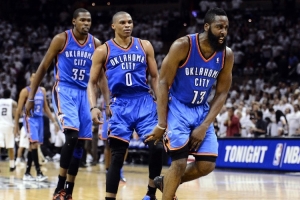 三少的命运:KD两年9000万 哈登两年8150万 威少一年363万无保障 三少的命运:KD两年9000万 哈登两年8150万 威少一年363万无保障