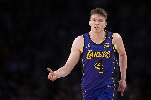 Buha:克内克特目前的价值几乎为零 湖人希望他找回手感成为筹码 Buha:克内克特目前的价值几乎为零 湖人希望他找回手感成为筹码