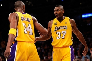 皮尔斯谈阿泰总决赛关键三分:我放空了他 因为科比单打出了名的 皮尔斯谈阿泰总决赛关键三分:我放空了他 因为科比单打出了名的