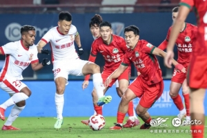 【战报·第27轮】亚泰0比2河南 苏亚雷斯:要准备好最后三轮比赛 【战报·第27轮】亚泰0比2河南 苏亚雷斯:要准备好最后三轮比赛