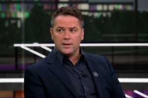 欧文:中立球迷这场比赛可看爽了,曼联值得赞扬利物浦踢得也不差 欧文:中立球迷这场比赛可看爽了,曼联值得赞扬利物浦踢得也不差