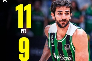 宝刀不老!卢比奥轻取11分6板9助 帮助球队取得开季三连胜! 宝刀不老!卢比奥轻取11分6板9助 帮助球队取得开季三连胜!