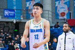 北京男篮官博:祝范依铭生日快乐🎂 新岁进阶 不负韶华! 北京男篮官博:祝范依铭生日快乐🎂 新岁进阶 不负韶华!