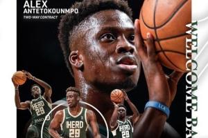 薪资专家:虽然新劳资增加了1个双向名额 但这杀死了球队第15人 薪资专家:虽然新劳资增加了1个双向名额 但这杀死了球队第15人