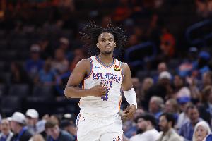 Scotto:奇才裁狄龙-琼斯 后者预计将在双向合同市场引发强烈关注 Scotto:奇才裁狄龙-琼斯 后者预计将在双向合同市场引发强烈关注