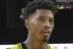 19年6号秀!贾勒特-卡尔弗在日本联赛砍下40分6篮板3助攻 19年6号秀!贾勒特-卡尔弗在日本联赛砍下40分6篮板3助攻
