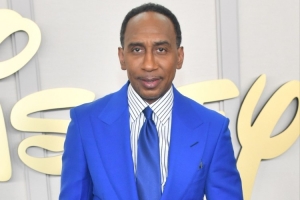 A-史密斯:我知道詹姆斯在背后搞我 他试图阻止我走到今天的位置 A-史密斯:我知道詹姆斯在背后搞我 他试图阻止我走到今天的位置