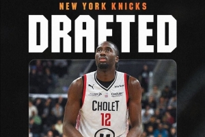 尼克斯51号秀迪亚瓦拉:防守是赢球的必要条件 这一点我擅长 尼克斯51号秀迪亚瓦拉:防守是赢球的必要条件 这一点我擅长