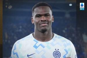 有望入选国家队!斯基拉:法国队球探考察了博尼对阵罗马的表现 有望入选国家队!斯基拉:法国队球探考察了博尼对阵罗马的表现