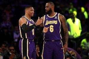 威少觉得詹姆斯不真诚 原因包括老詹说不出《教父》台词一事 威少觉得詹姆斯不真诚 原因包括老詹说不出《教父》台词一事