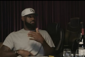 詹姆斯:骑士引入鲍尔是绝佳运作 现在常规赛对骑士已经不重要了 詹姆斯:骑士引入鲍尔是绝佳运作 现在常规赛对骑士已经不重要了