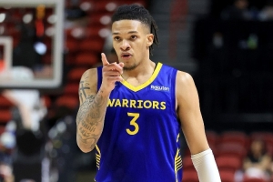 科尔&巴特勒夸奖理查德:他真的知道如何打球 真让人兴奋啊 科尔&巴特勒夸奖理查德:他真的知道如何打球 真让人兴奋啊