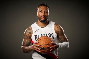 美记:利拉德是穷人版的东契奇 即便他恢复健康球队也就中游水平 美记:利拉德是穷人版的东契奇 即便他恢复健康球队也就中游水平