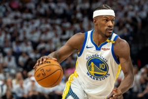 不断杀伤!巴特勒今天命中16个罚球 创勇士队史揭幕战新纪录 不断杀伤!巴特勒今天命中16个罚球 创勇士队史揭幕战新纪录