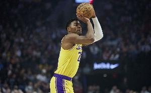 八村塁:我们刚刚起步 这可能是一起打的第2场 我们还在找节奏 八村塁:我们刚刚起步 这可能是一起打的第2场 我们还在找节奏