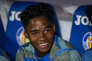 土媒:费内巴切对恩德里克感兴趣,皇马1月愿意外租 土媒:费内巴切对恩德里克感兴趣,皇马1月愿意外租