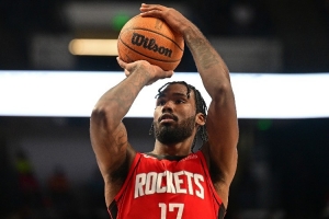 伊森谈未提前续约:这就是生意 休斯敦一直是我的家&希望能留在这 伊森谈未提前续约:这就是生意 休斯敦一直是我的家&希望能留在这