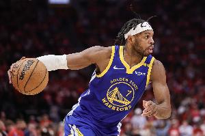 就这么保持下去!希尔德替补22分钟轰下17分!三分10中5! 就这么保持下去!希尔德替补22分钟轰下17分!三分10中5!